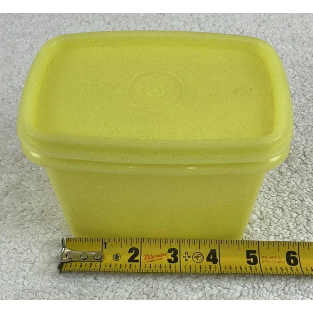 2 Vintage Tupperware Yellow Shelf Saver Storage Containers w/ Lids #1243 **EUC**